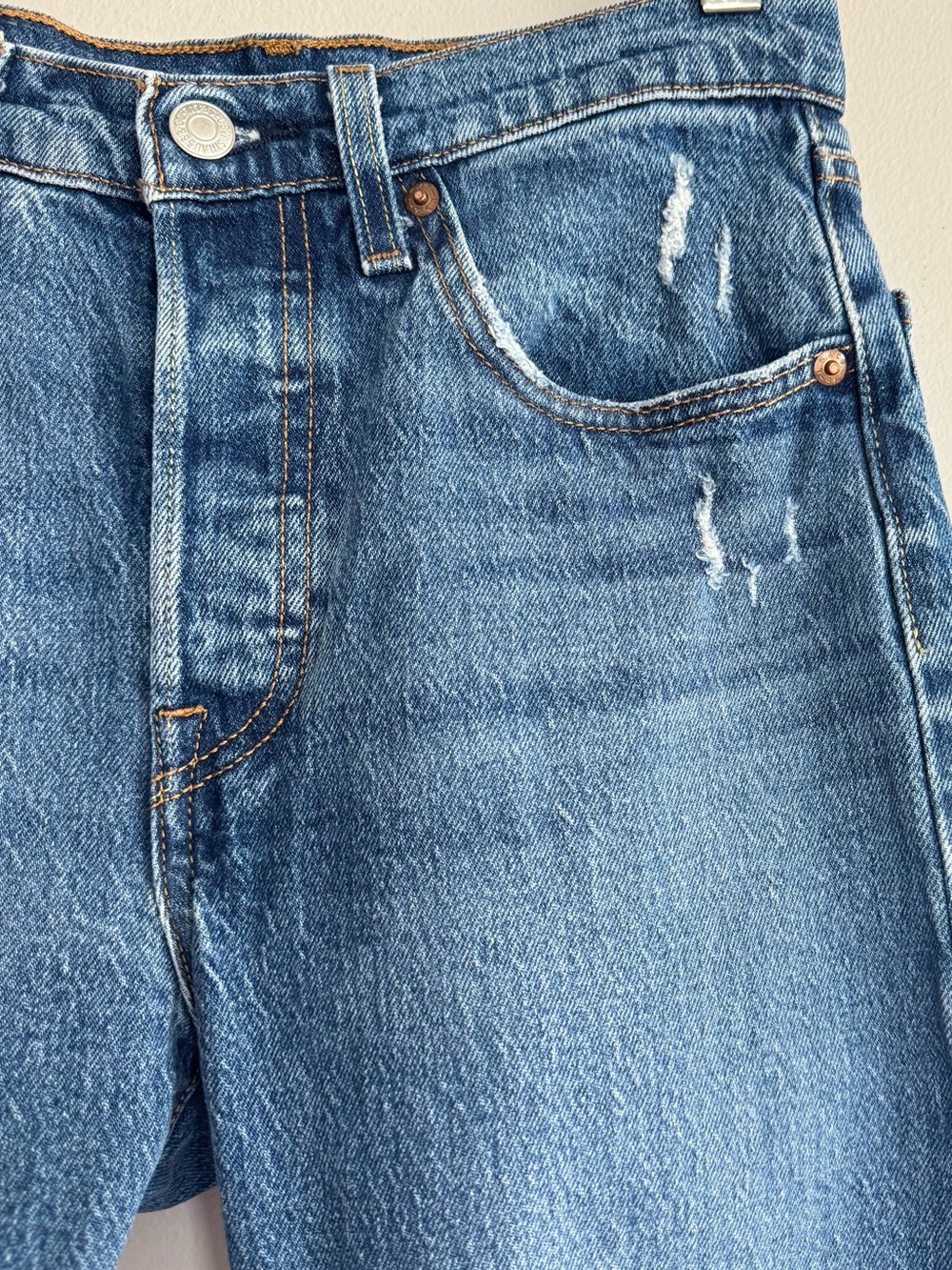 LEVIS 501s Original Cropped Womens W24 L26 Denim Jeans - Picture 5 of 16